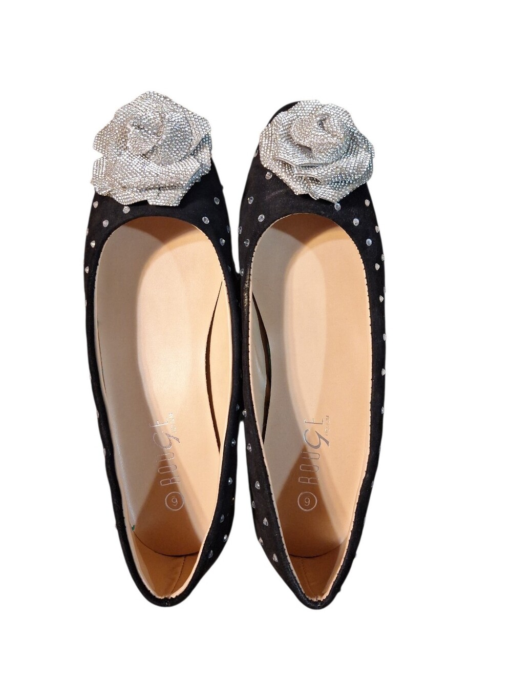 NIB Rouge Embellished Flower Low Block Heels